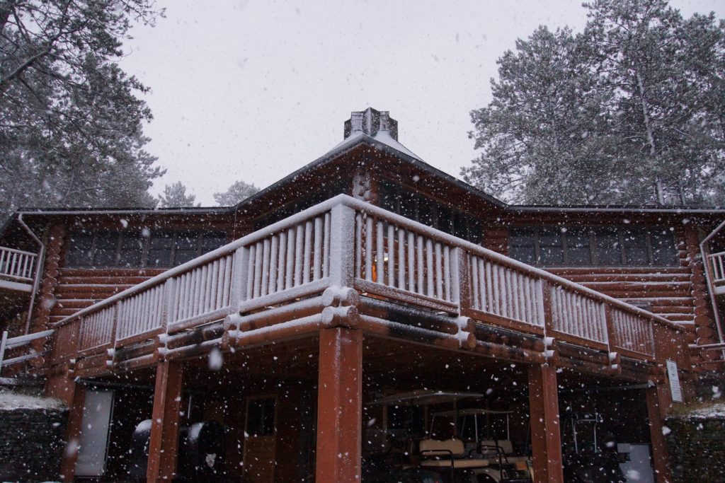 Group Lodging Camp Esquagama